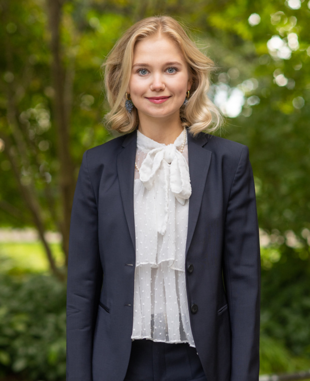 Julia Holmén