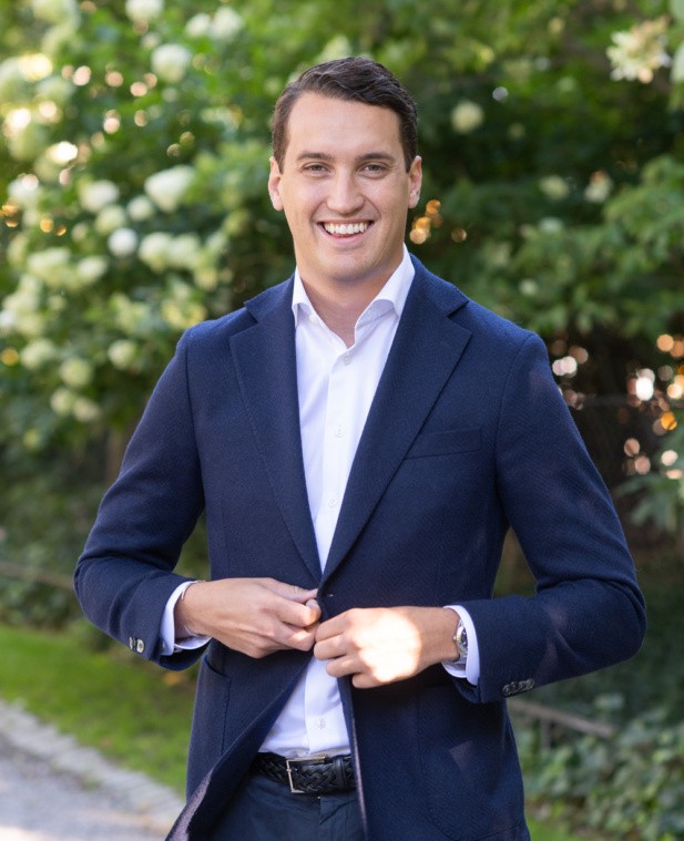 Robert Björk Investments Transactions Areim Sweden